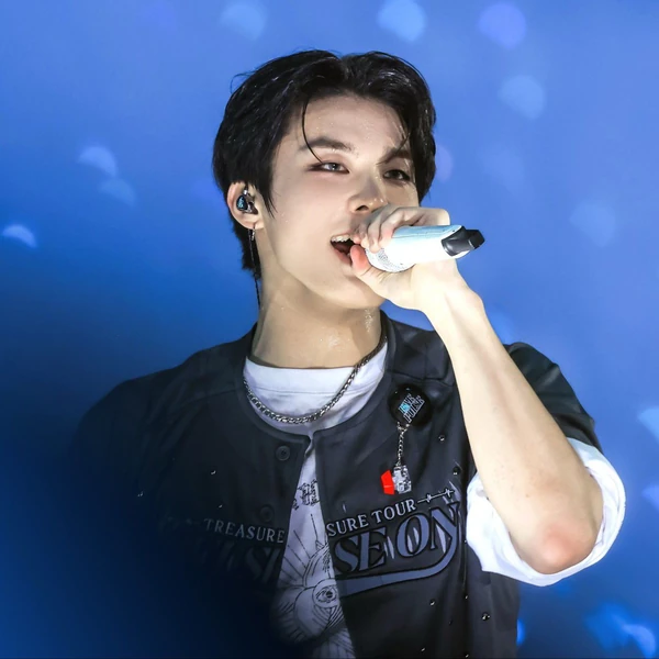 Foto Populer Penuh Cinta untuk Park Jeongwoo (TREASURE)