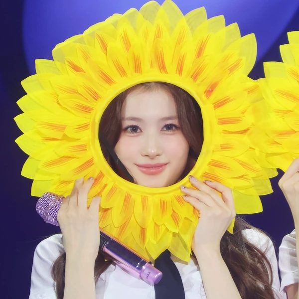 ファンが選んだサナ (TWICE)最高の瞬間