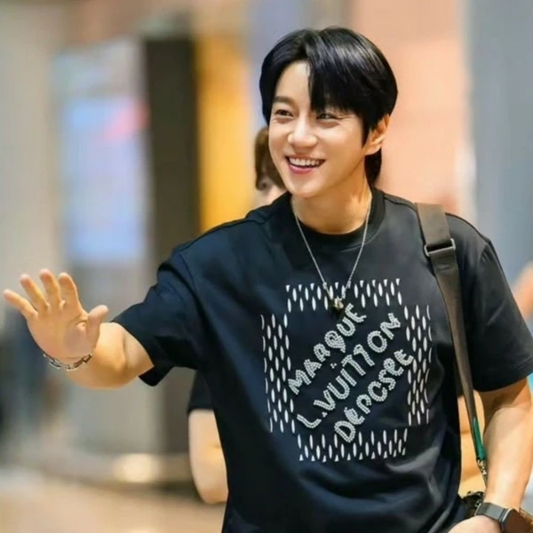 Today's Most Loved Hwang Chiyeol