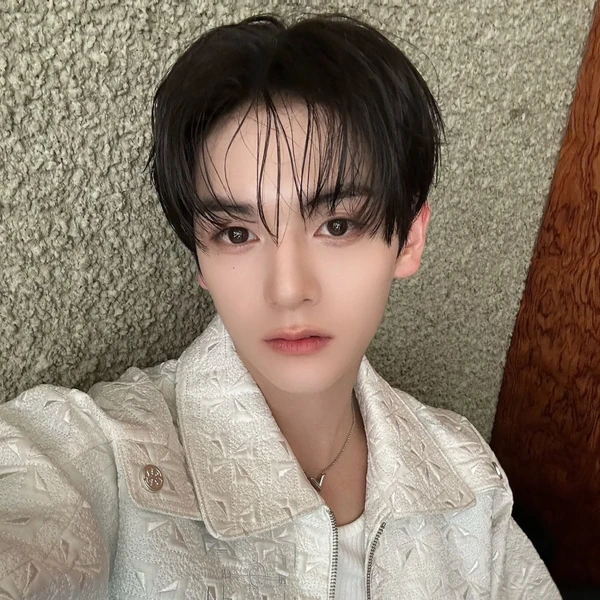 Today's Most Loved Sungyun (n.SSign)
