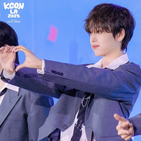 Fans' Pick: Best Moment of Hyeongjun (CRAVITY)
