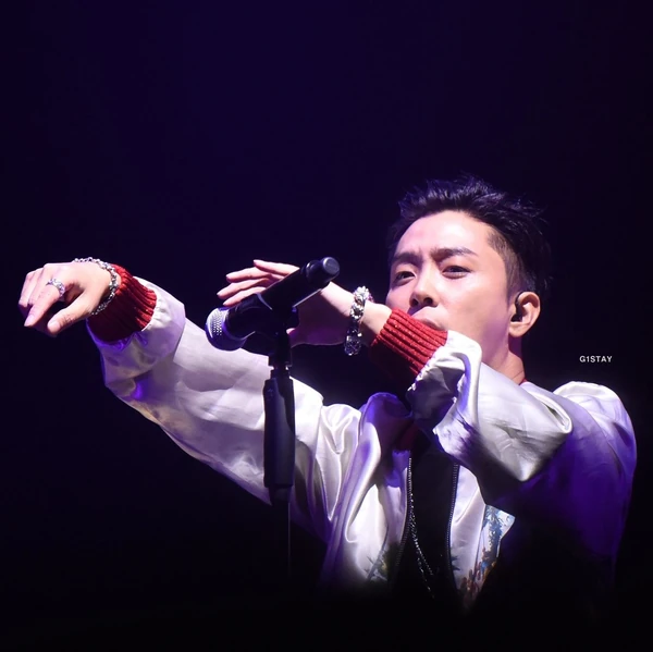 Today's Most Loved Eun Jiwon (SECHSKIES)