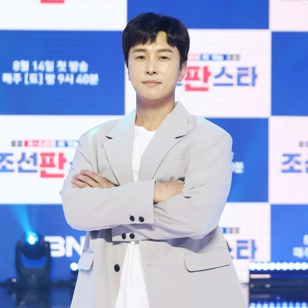 Fans' Pick: Best Moment of Kim Dongwan (SHINHWA)