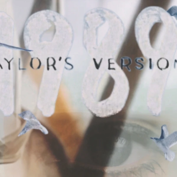 Top Photo Full of Taylor Swift Love