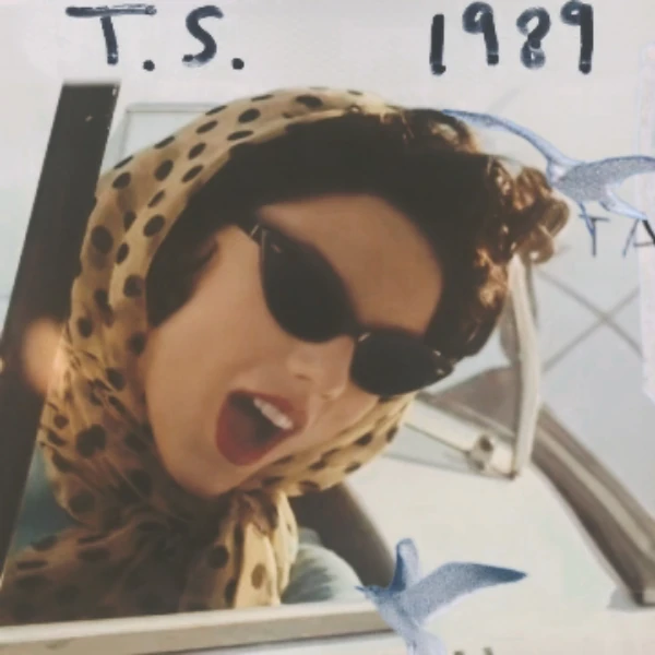 Top Photo Full of Taylor Swift Love