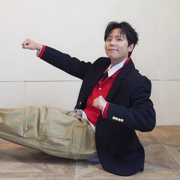 Today's Most Loved Jung Seunghwan
