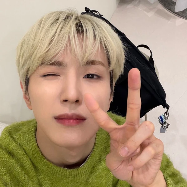 Fans' Pick: Best Moment of Yonghee (CIX)