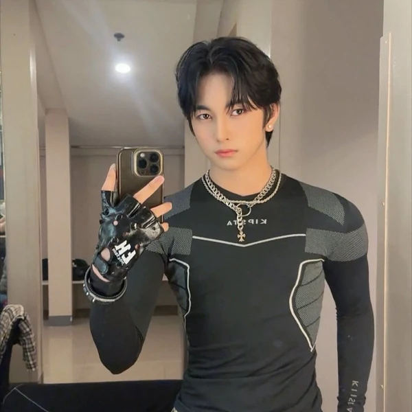 Top Photo Full of Marcus (HORI7ON) Love