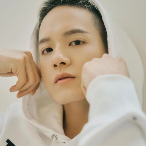 Top Photo Full of Peniel (BTOB) Love