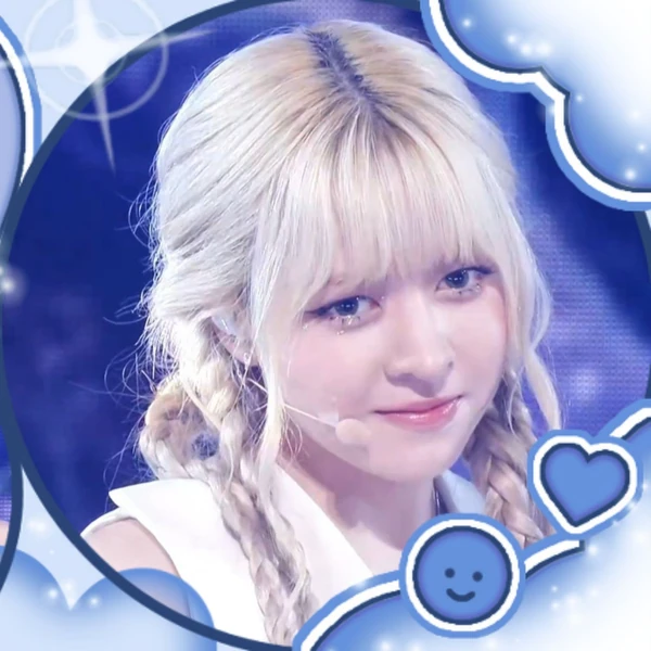 Top Photo Full of LILY (NMIXX) Love