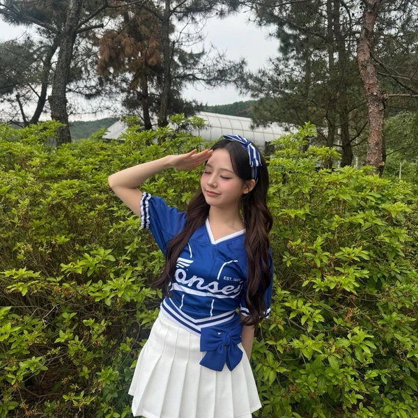 Today's Most Loved Seowon (UNIS)