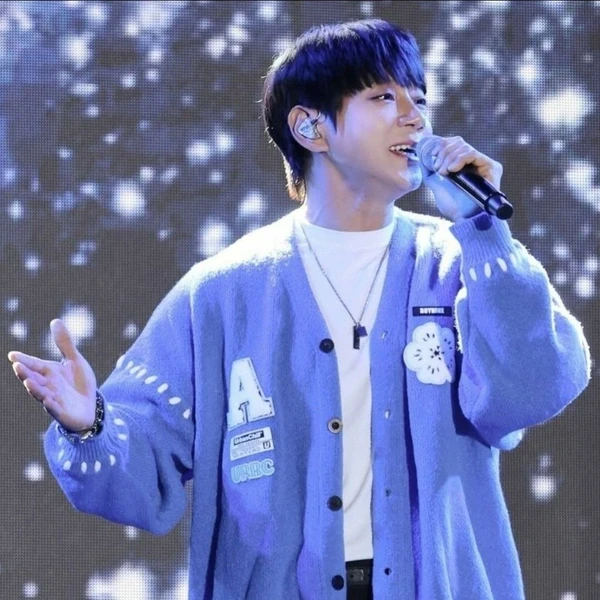 Today's Most Loved Hwang Chiyeol