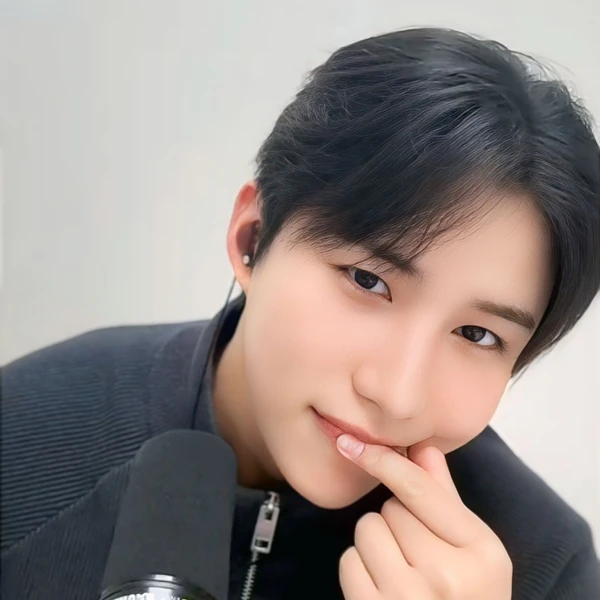 Top Photo Full of Wow (A.C.E) Love