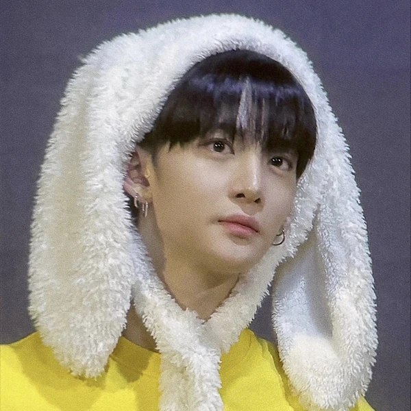 Today's Most Loved Bae Jinyoung