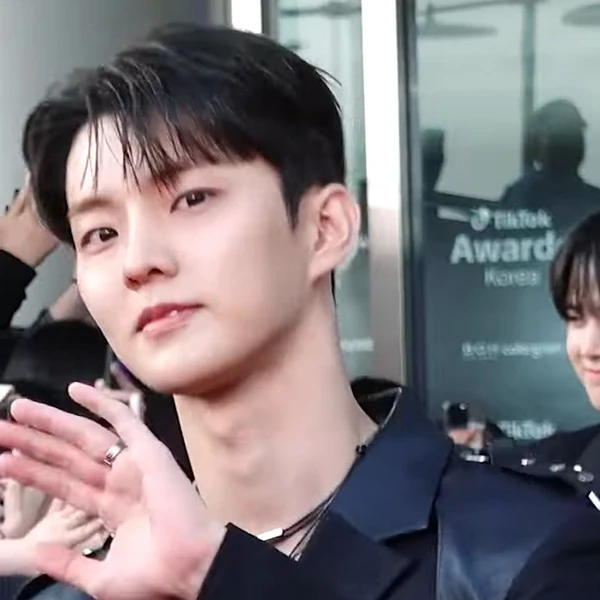 Fans' Pick: Best Moment of Q (THE BOYZ)