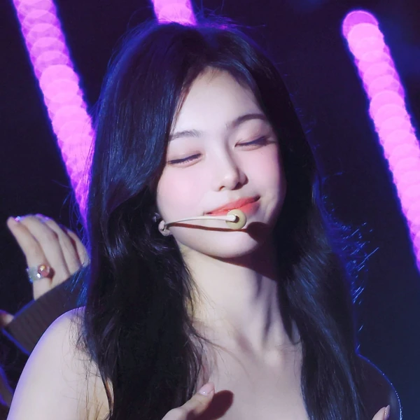 이안 (하츠투하츠) 팬심 가득한 인기 사진