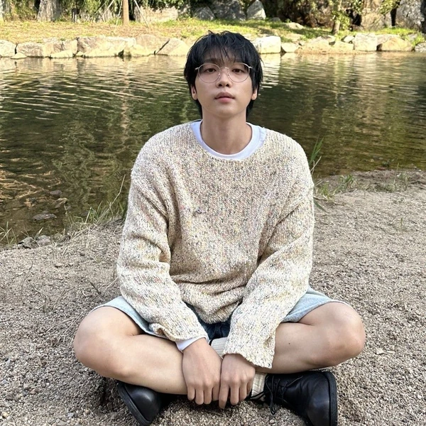 Today's Most Loved Jeong Sewoon