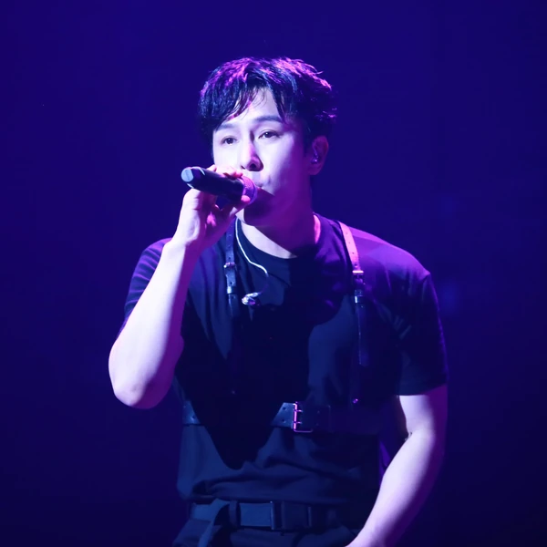 Fans' Pick: Best Moment of Kim Dongwan (SHINHWA)