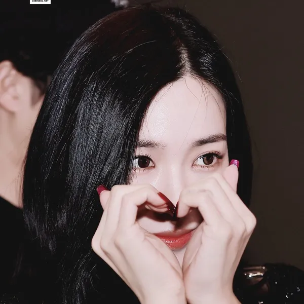 Top Photo Full of Tiffany Young (Girls' Generation) Love