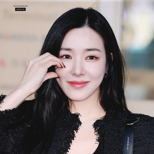 Today's Most Loved Tiffany Young (Girls' Generation)