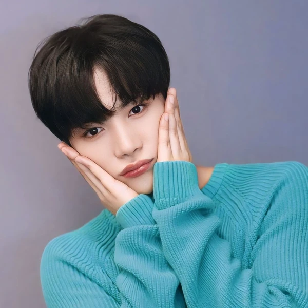 Top Photo Full of Kim Jonghyeon Love