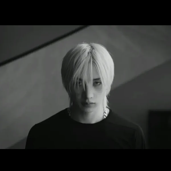 今日最も愛されたバンチャン (Stray Kids)の姿