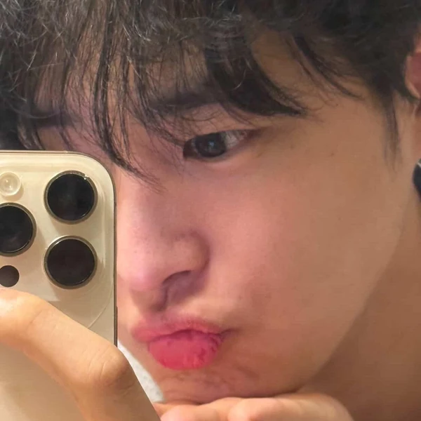 Top Photo Full of Choi Byungchan Love