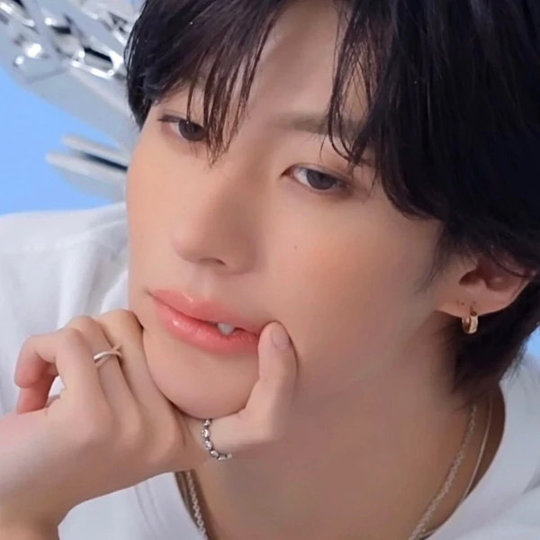 Top Photo Full of Anton (RIIZE) Love