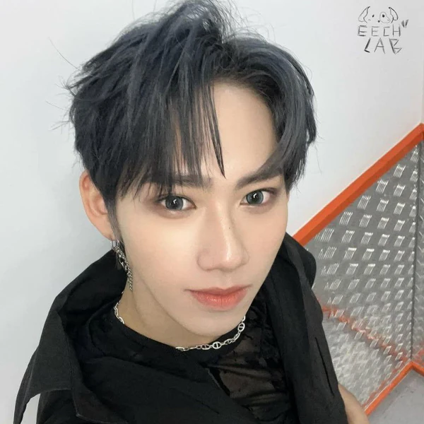 充满粉丝爱意的Exxi (SEVENTOEIGHT)人气照片