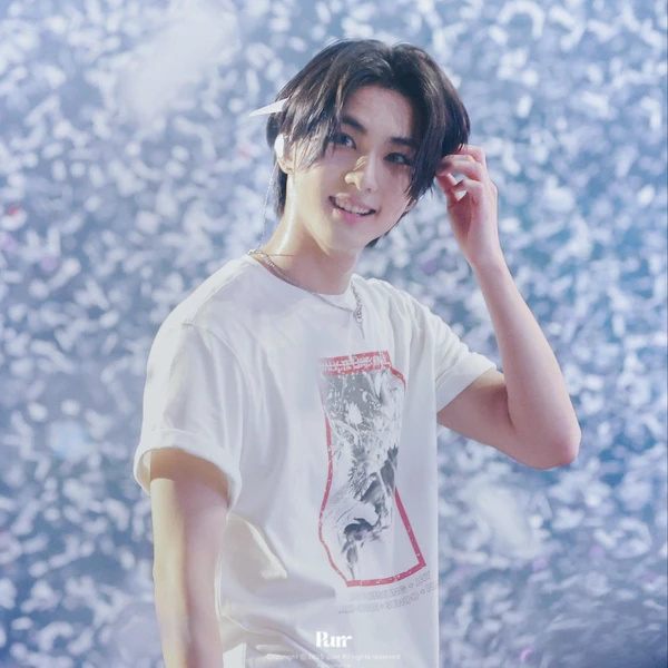 Today's Most Loved Jungwon (ENHYPEN)