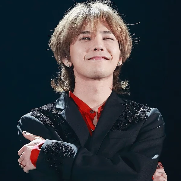 Momen Terbaik G-DRAGON (BIGBANG) Pilihan Penggemar