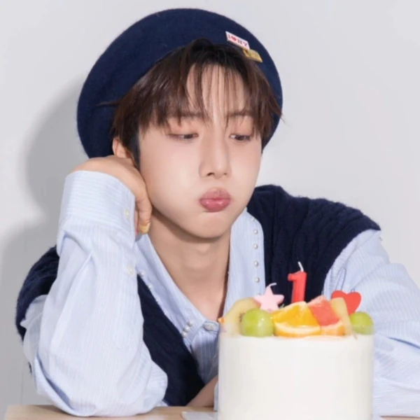 Today's Most Loved Hui (PENTAGON)