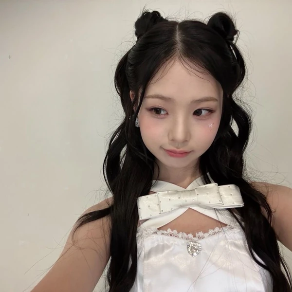 Fans' Pick: Best Moment of Seowon (UNIS)