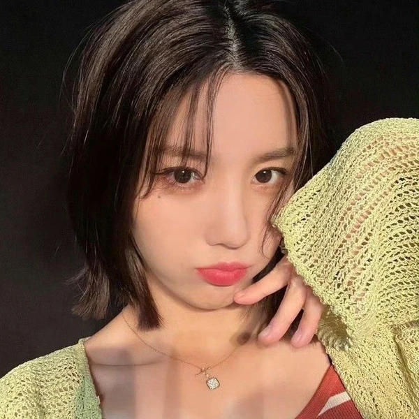 充滿粉絲愛意的權恩妃人氣照片