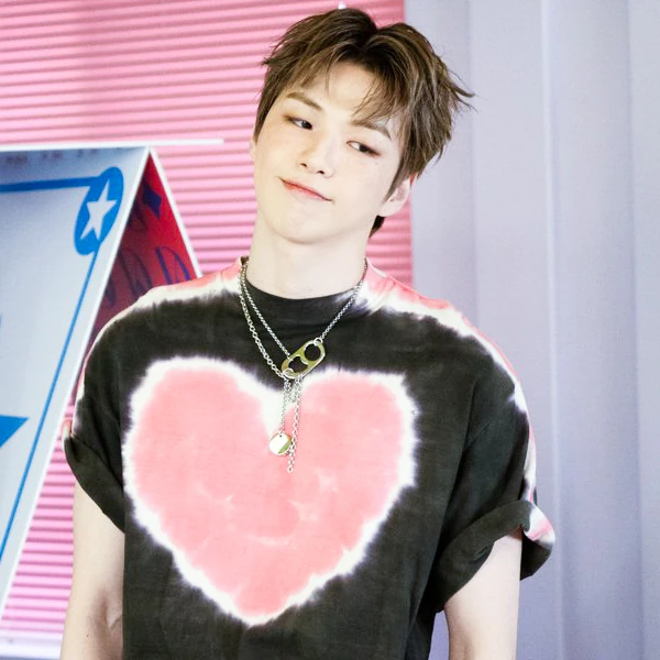 강다니엘 팬심 가득한 인기 사진