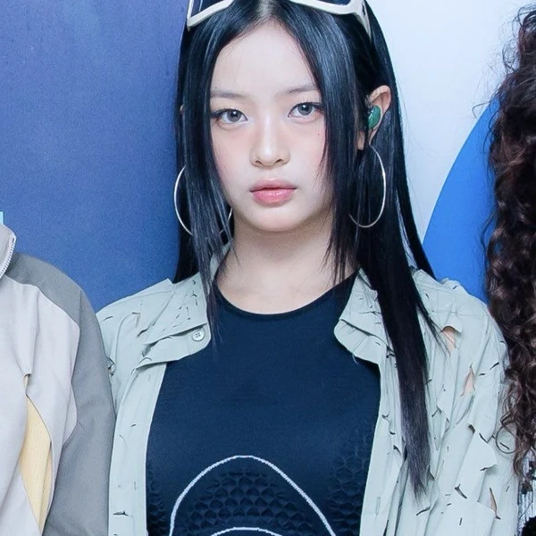 粉丝票选的HANNI (NewJeans)最佳瞬间