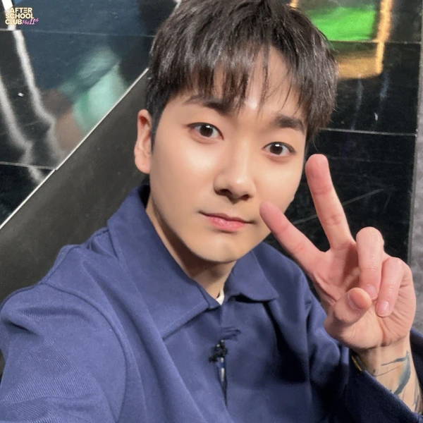 Today's Most Loved Aron