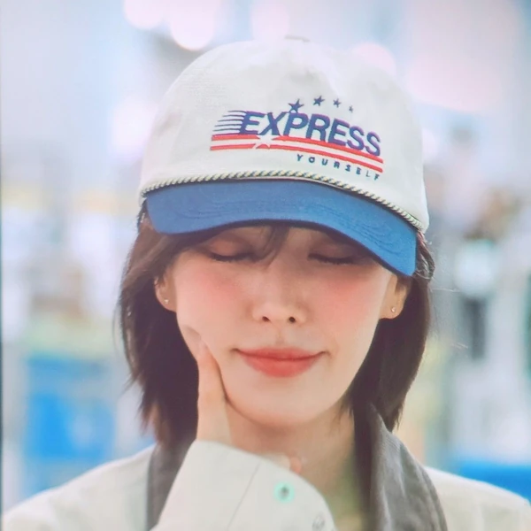 Top Photo Full of Wendy (Red Velvet) Love