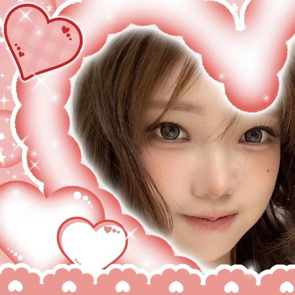 Today's Most Loved Magenta (QWER)