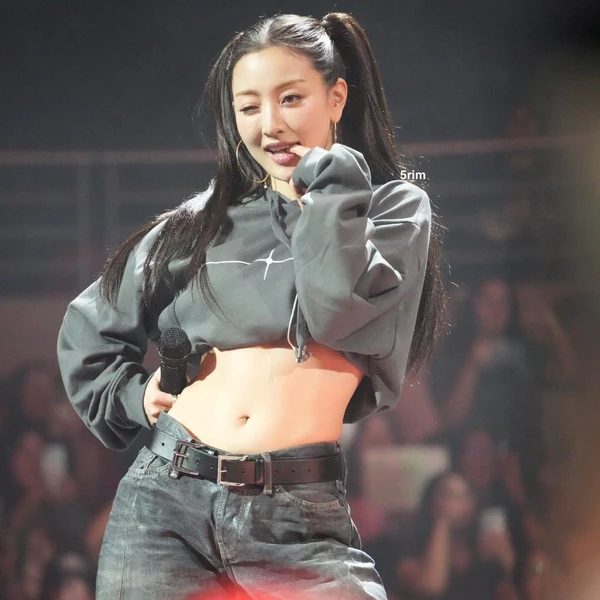 今日最も愛されたジヒョ (TWICE)の姿