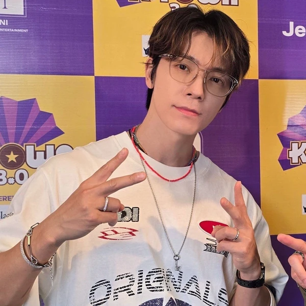 Today's Most Loved Donghae (Super Junior)