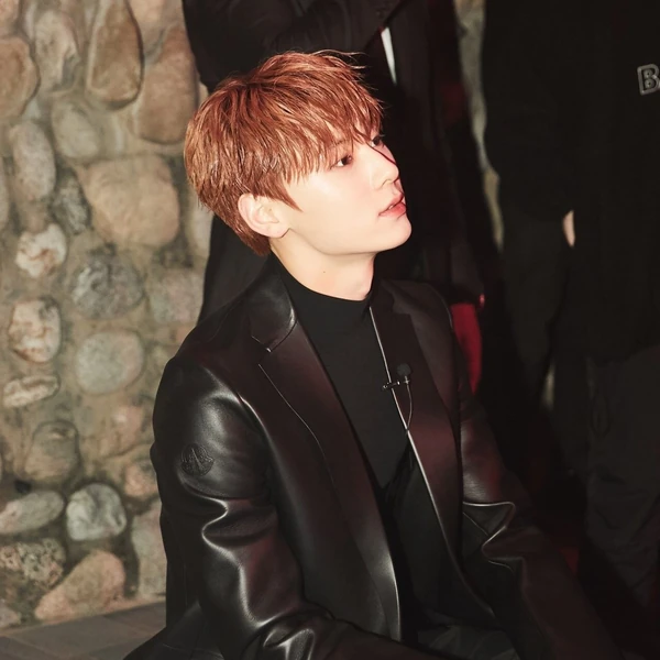 Top Photo Full of Hwang Minhyun Love