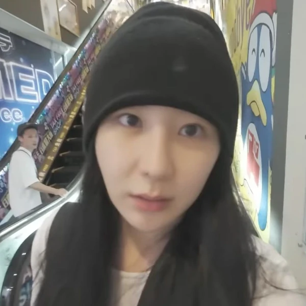 充满粉丝爱意的李彩演人气照片