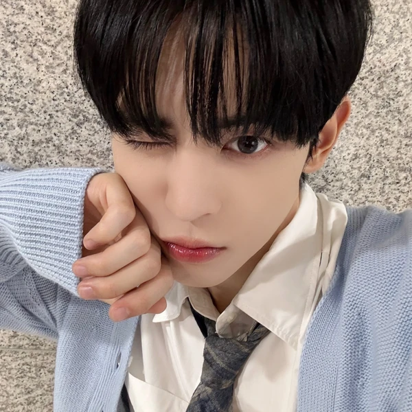 Top Photo Full of Hyeonbin (NOWZ) Love