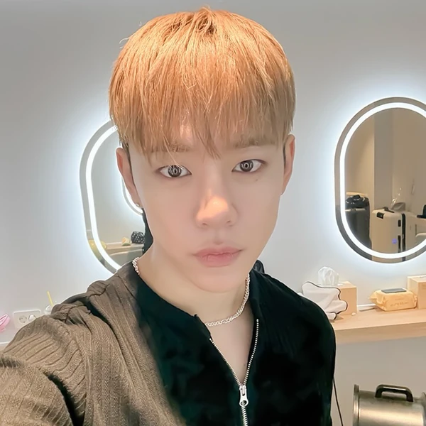 Foto Populer Penuh Cinta untuk Daehyun (B.A.P)