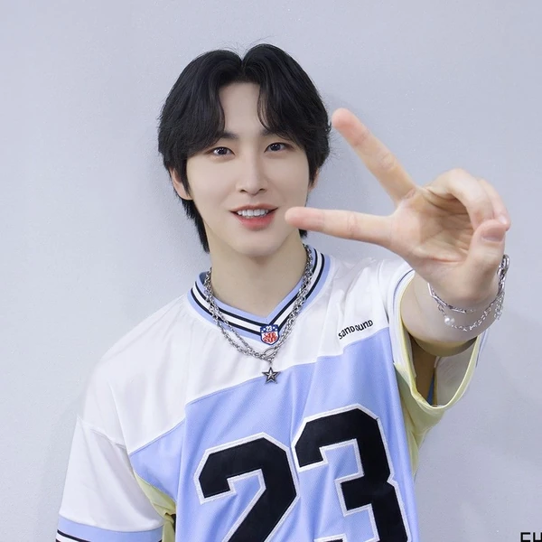 今日最受喜愛的信源 (PENTAGON)