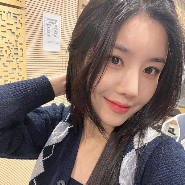 今日最受喜愛的權恩妃