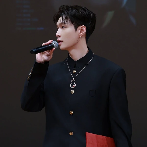 Today's Most Loved Lay (EXO)