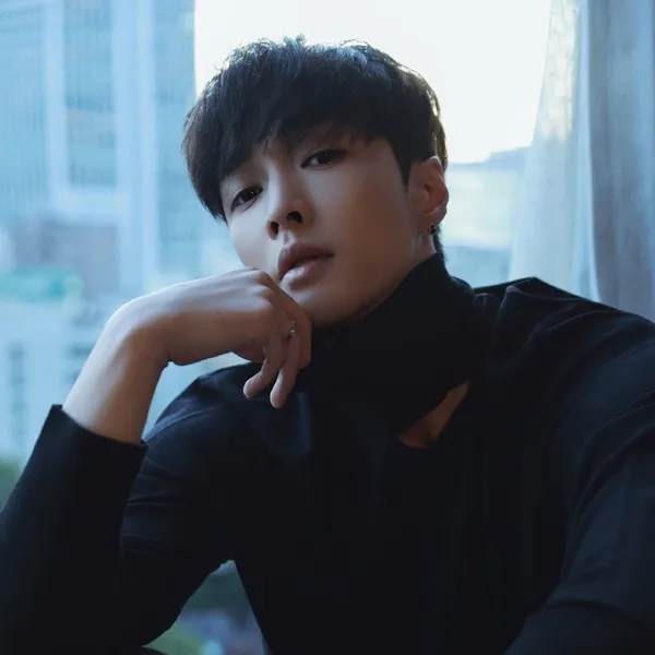 Fans' Pick: Best Moment of Lay (EXO)