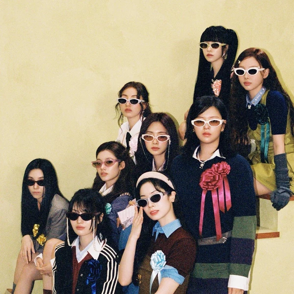 Foto Populer Penuh Cinta untuk TWICE